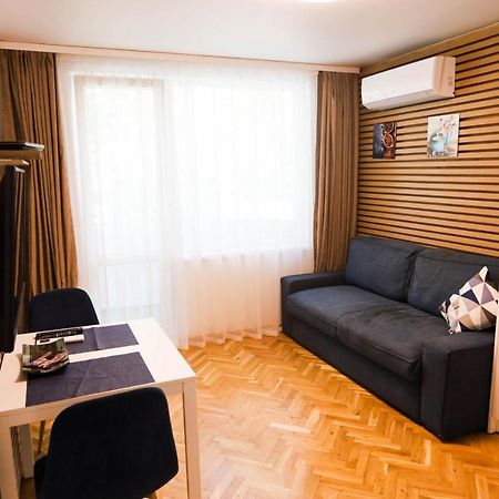 White Central Apartment ヴァルナ エクステリア 写真