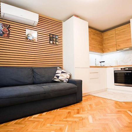 White Central Apartment ヴァルナ エクステリア 写真